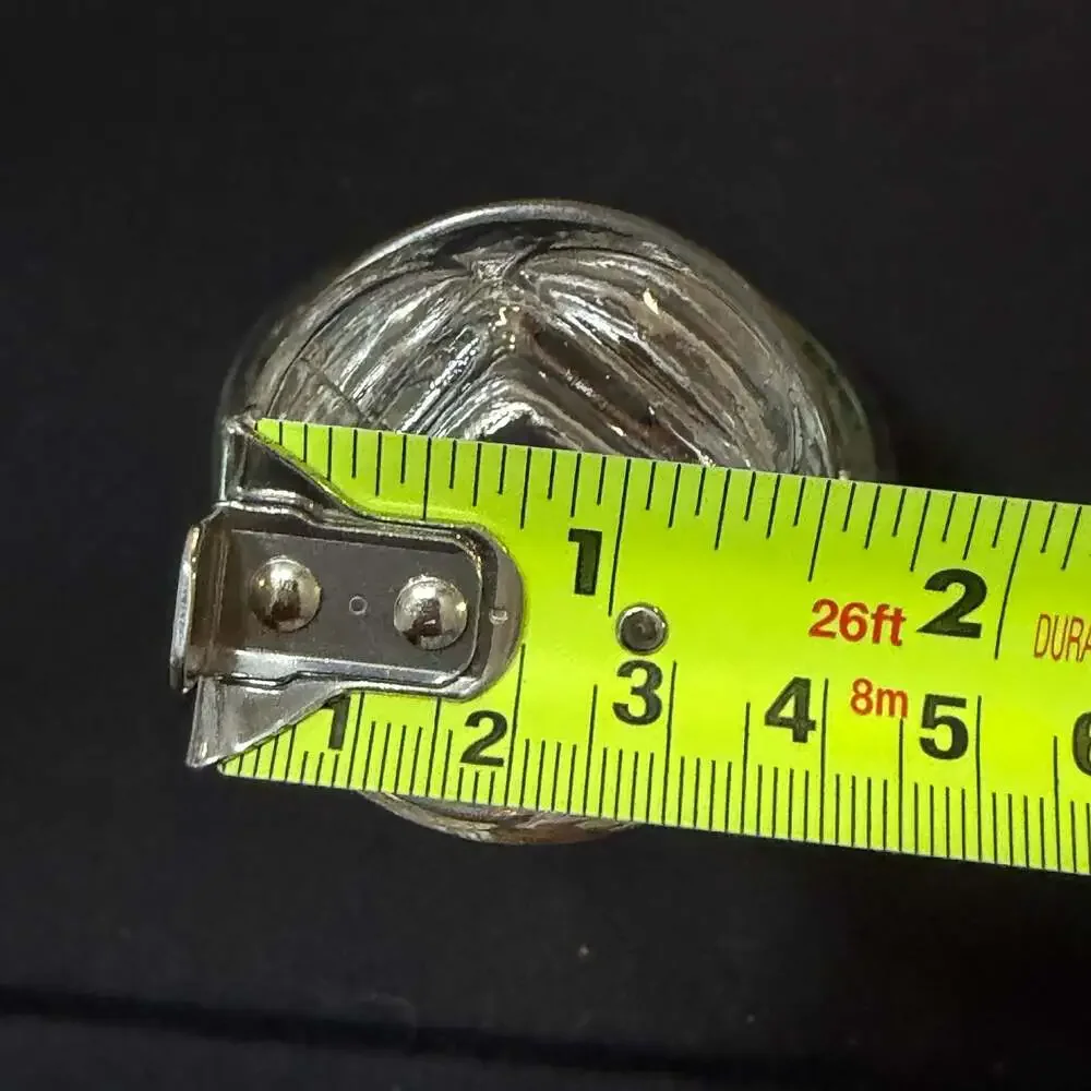 Unbranded clear glass